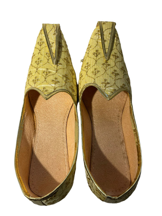 Traditional Embroidery Juti/Mojari for Men's Ethnic Wear for Cultural & Festivals # 24