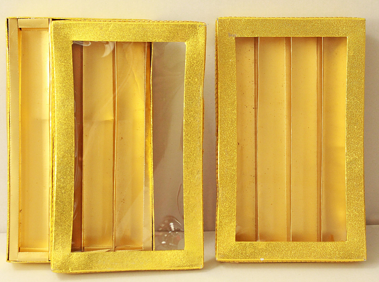 Golden Sweet Box 500 Grams 4 Partition